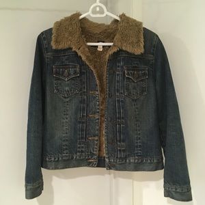 GAP faux-fur lined jean jacket XS